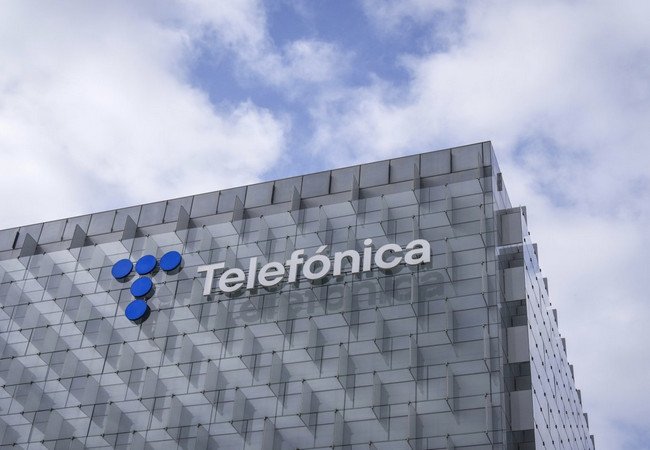 Подробнее о "Компания Telefónica инициирует масштабные сокращения штата, под угрозой увольнения находятся более 5 тысяч сотрудников"