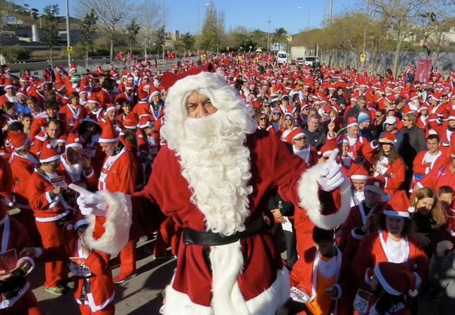 Подробнее о "Рождественский забег Cursa Pare Noel 2025 – главное предновогоднее событие Барселоны!"
