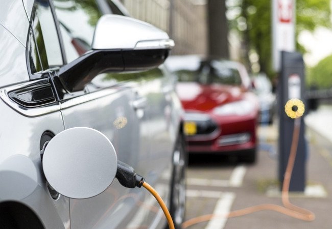 Подробнее о "Испания выделяет средства на поддержку электромобилей"