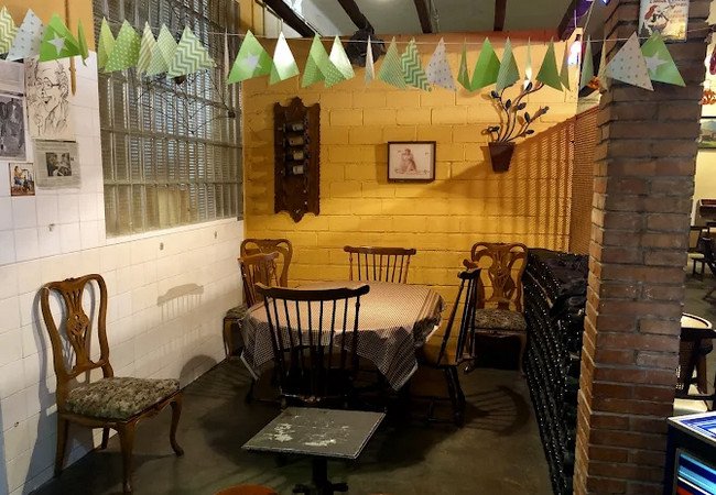 Подробнее о "Барселона прощается с традиционными барами: где еще сохраняется дух города"