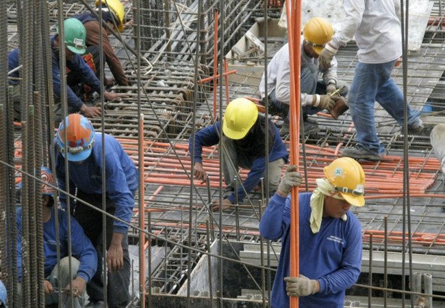 Подробнее о "Испании потребуется до 1,5 млн мигрантов за десятилетие для поддержания экономики"