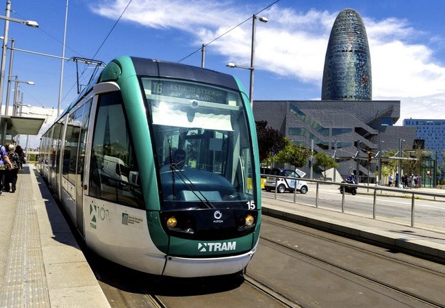 Подробнее о "Транспорт Барселоны подорожает с 2026 года, но ключевые скидки сохранятся"