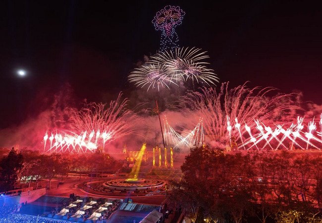 Подробнее о "Барселона встретит 2026 год масштабным шоу на авениде Мария Кристина"