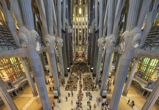 Подробнее о "Жителям Барселоны снизят стоимость билетов в Саграда Фамилия в 2026 году"