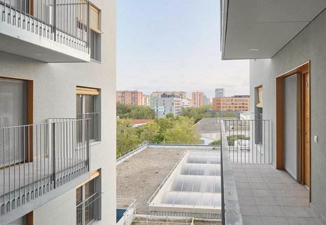 Подробнее о "В Барселоне расширили программу социального жилья для уязвимых групп населения"