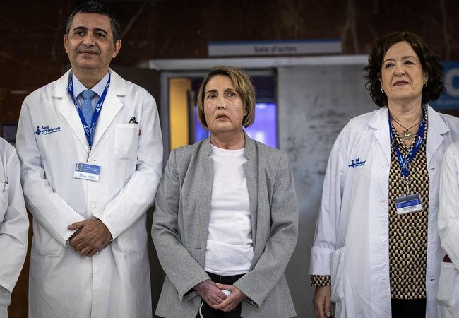 Подробнее о "В Барселоне впервые в мире пересадили лицо от донора после эвтаназии"