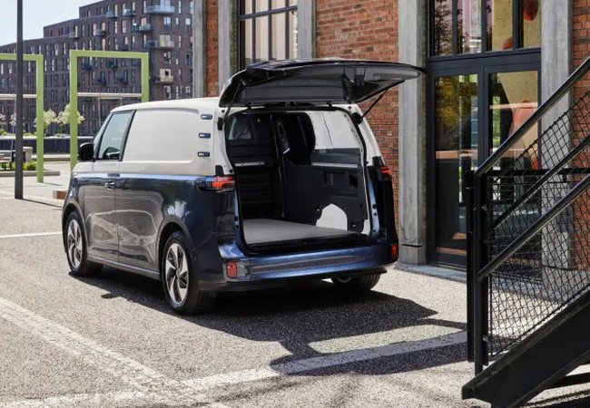 Подробнее о "Испания выделяет 40 млн евро на обновление экологичного транспорта для autónomos и малого бизнеса"