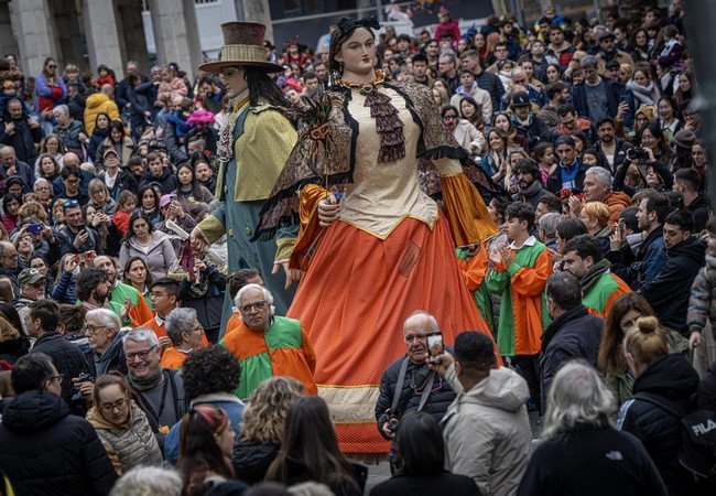 Подробнее о "Карнавал в Барселоне-2026 откроется обновлённым образом Reina Belluga"