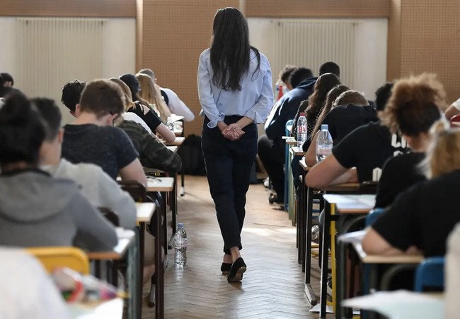 Подробнее о "В Испании поддержали реформу: классы станут меньше, а учебная нагрузка учителей — ниже"