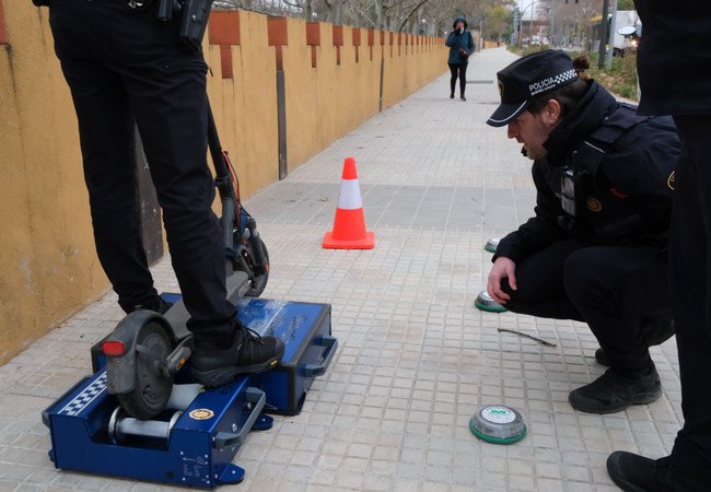 Подробнее о "В Cornellà de Llobregat полиция начнёт проверять реальную мощность электросамокатов"
