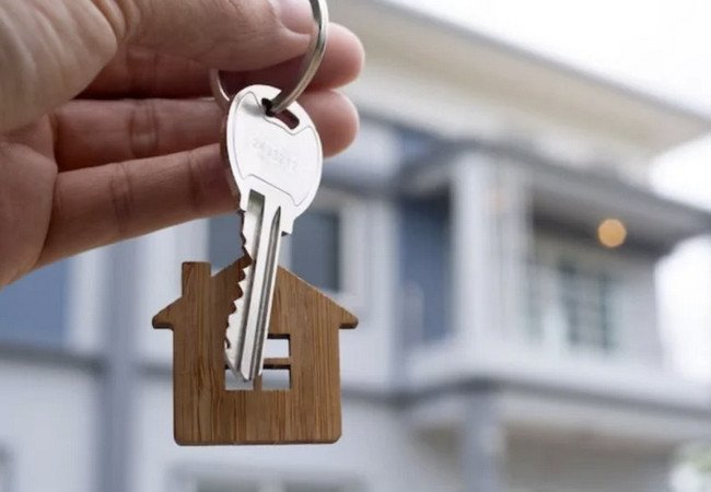 Подробнее о "Каталония готовит запрет на покупку жилья ради перепродажи: власти намерены ограничить число квартир «в одни руки»"