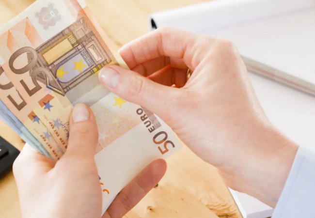 Подробнее о "Пособие IMV в Испании обогнало самую распространённую зарплату на 20%"