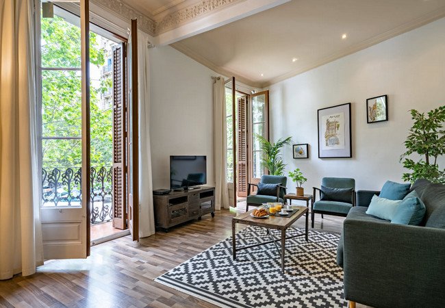 Подробнее о "Барселона вышла на первое место в Испании по стоимости аренды жилья"