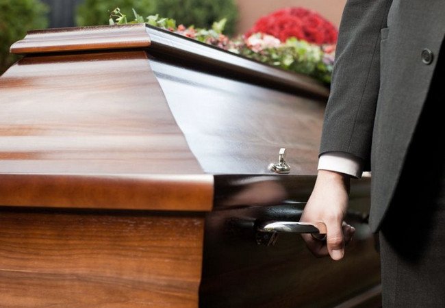 Подробнее о "В Испании можно получить компенсацию на похороны — многие не знают о выплате в 46,50 евро"