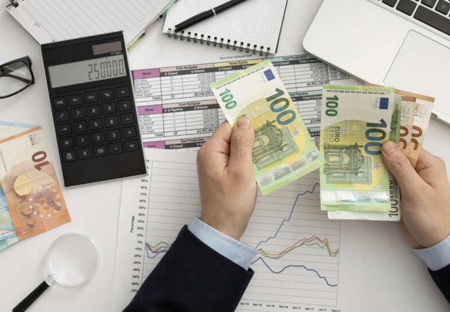 Подробнее о "Испания повышает налог на проценты и инвестиции: ставка вырастет до 30%"