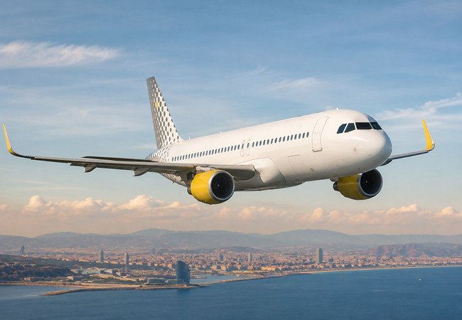 Подробнее о "Vueling возобновляет прямое авиасообщение между Барселоной и Мадридом"